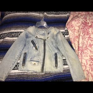 Cropped GAP denim jacket